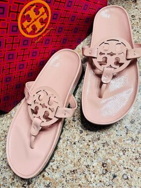 NWOT Tory Burch Miller Cloud Lug Sole Blush Pink Patent Leather Sandals size 7.5